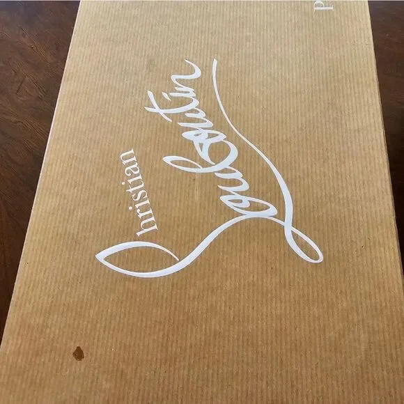 Christian louboutin Pigalle High Heels 38.5 NWT NIB - Picture 3 of 6